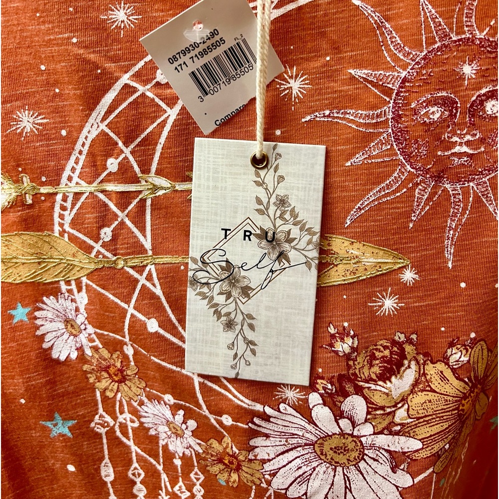 Tru Self, A Beautiful orange top NWT. Size 1X but fits like a large. - Picture 2 of 5